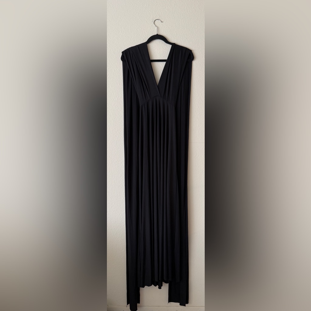 Henkaa Women’s Black Maxi Dress - Sakura Infinity Style